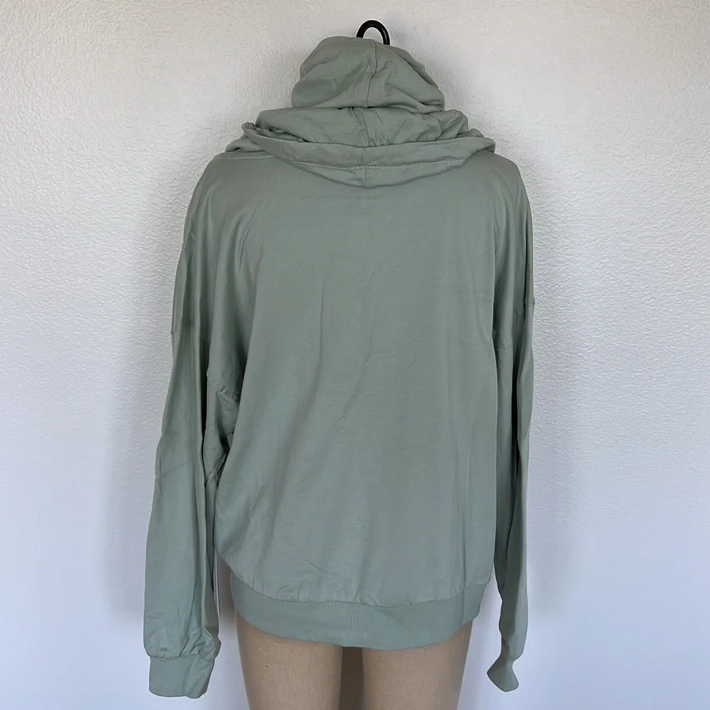 young fabulous & broke Sweatshirt in Green Size M - Picture 3 of 7